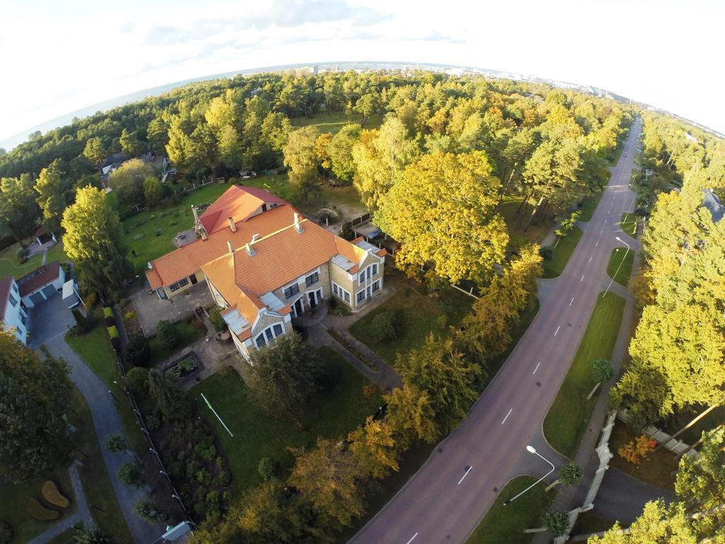 Villa Leonardo Ventspils Exterior foto