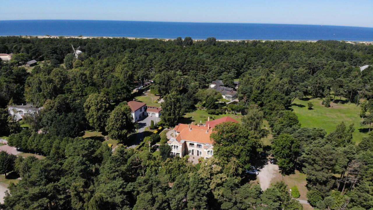 Villa Leonardo Ventspils Exterior foto